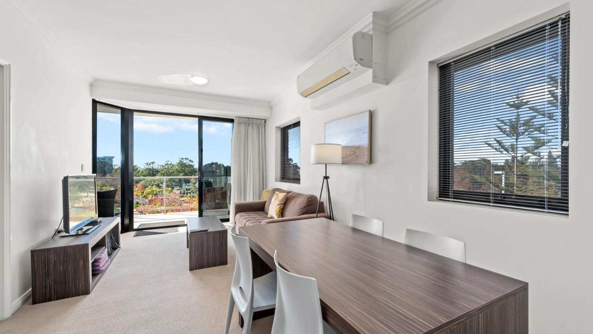 Dolphin Quay Apartments Mandurah Eksteriør billede