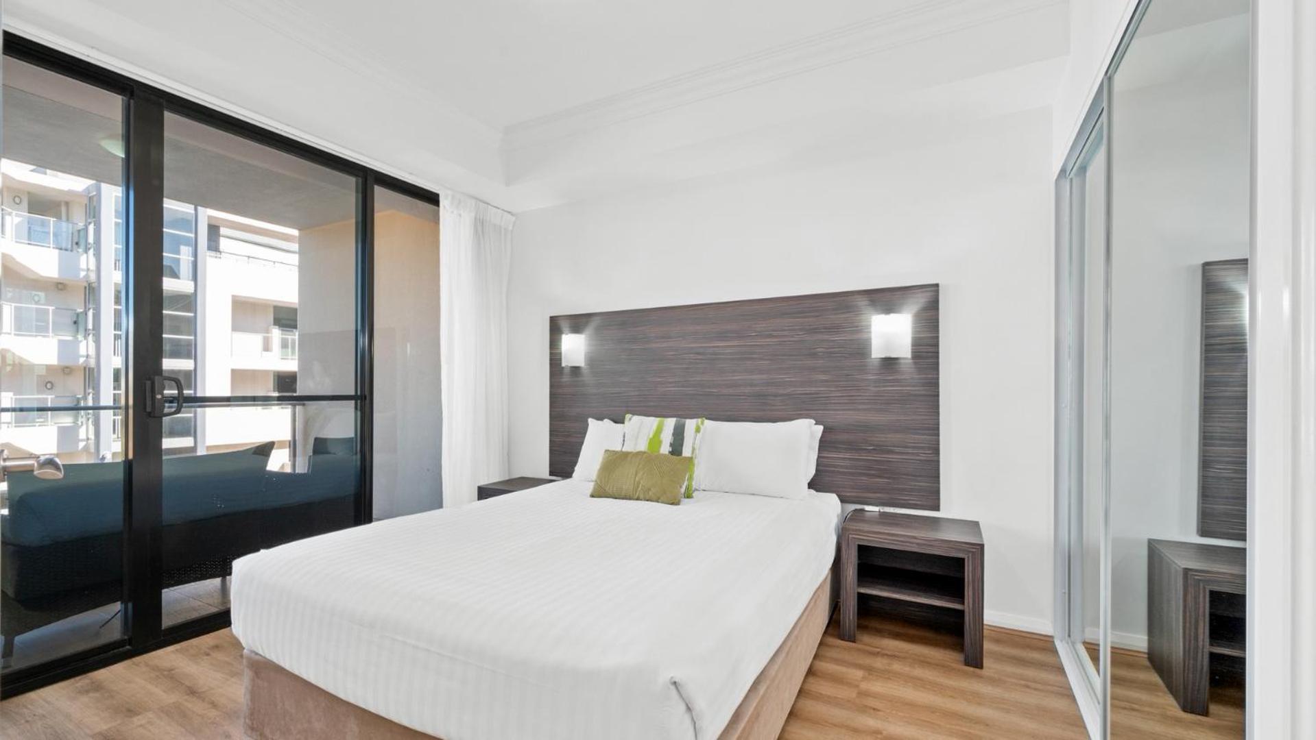 Dolphin Quay Apartments Mandurah Eksteriør billede