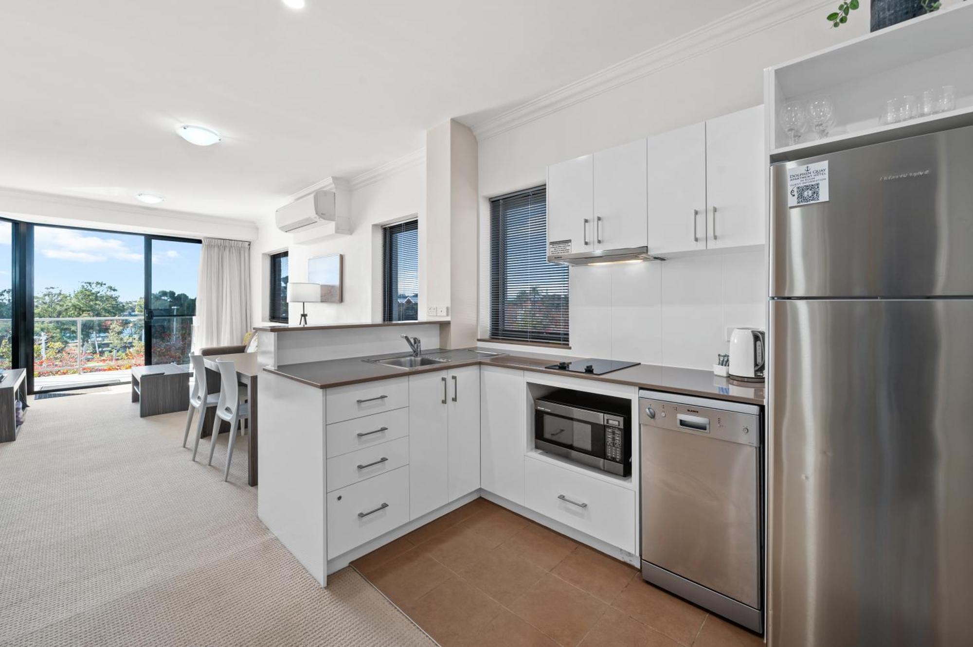 Dolphin Quay Apartments Mandurah Eksteriør billede