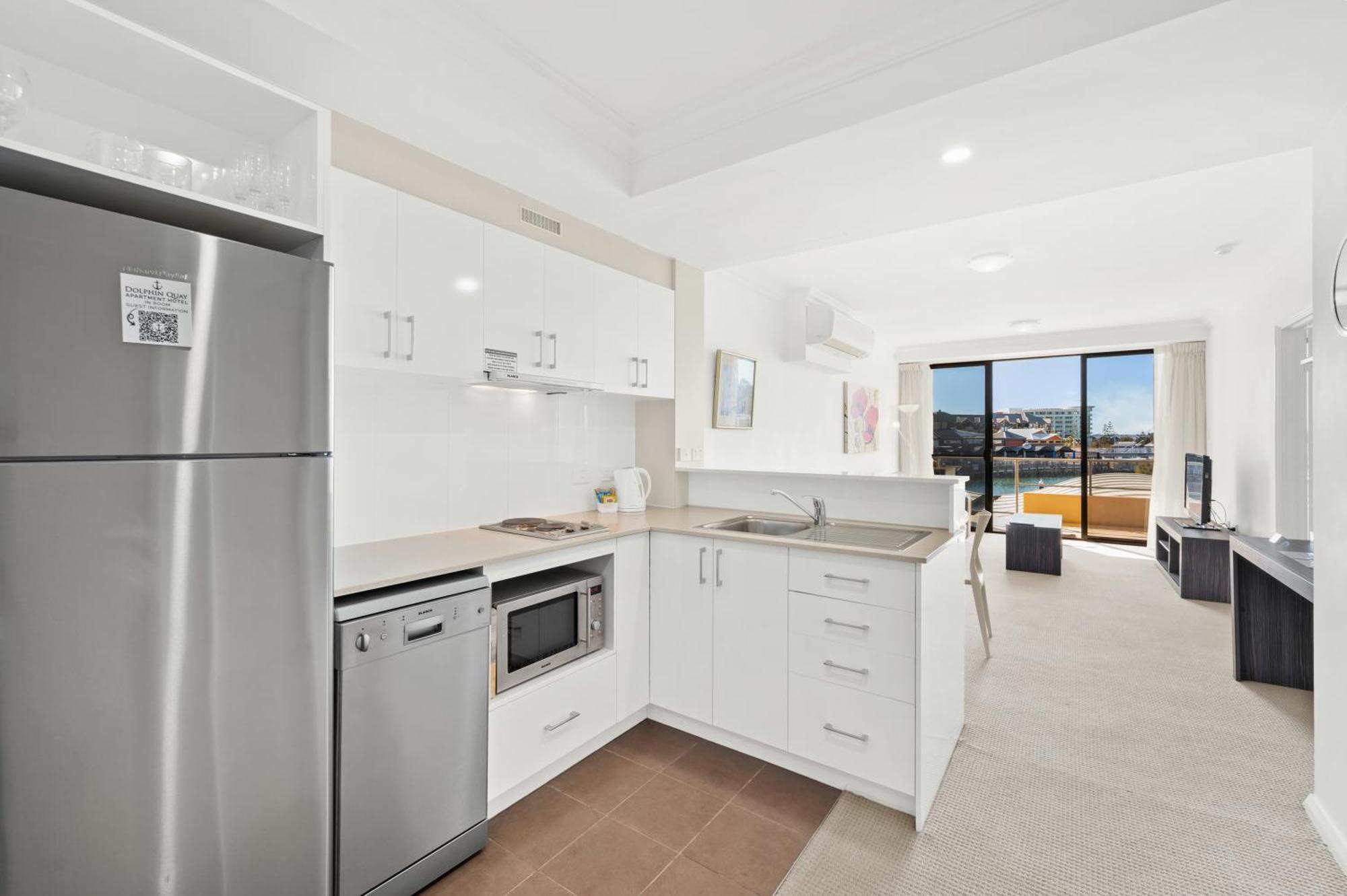 Dolphin Quay Apartments Mandurah Eksteriør billede