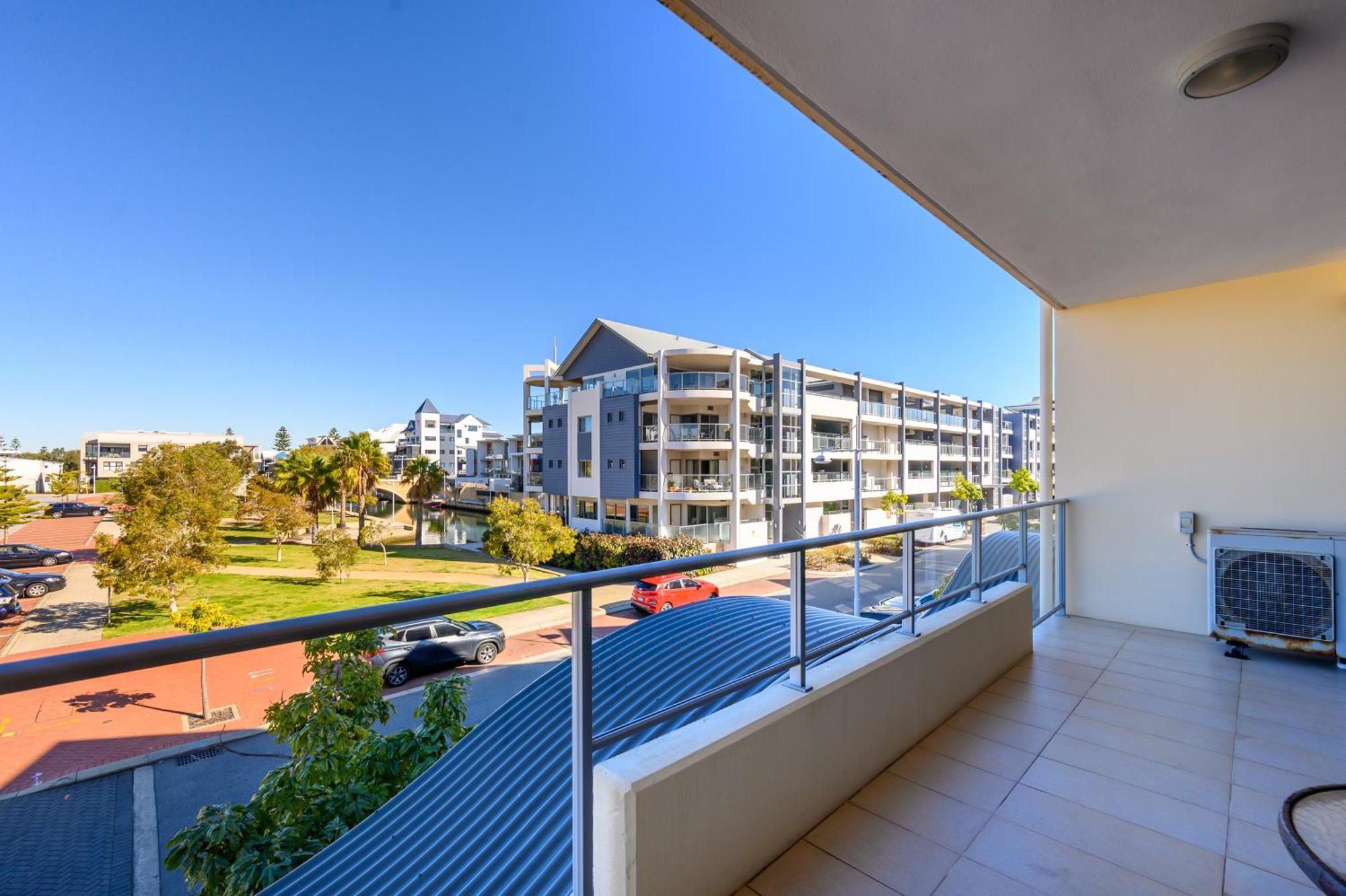 Dolphin Quay Apartments Mandurah Eksteriør billede