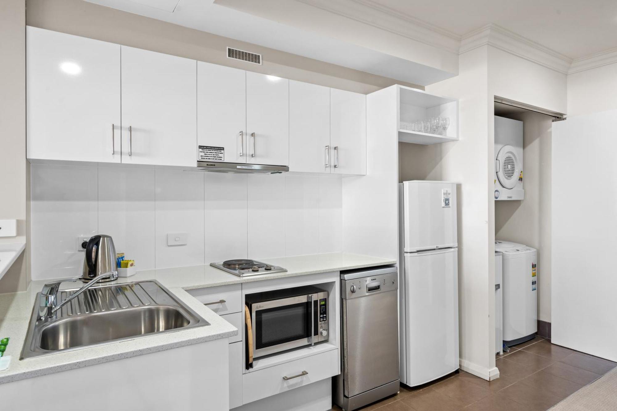 Dolphin Quay Apartments Mandurah Eksteriør billede