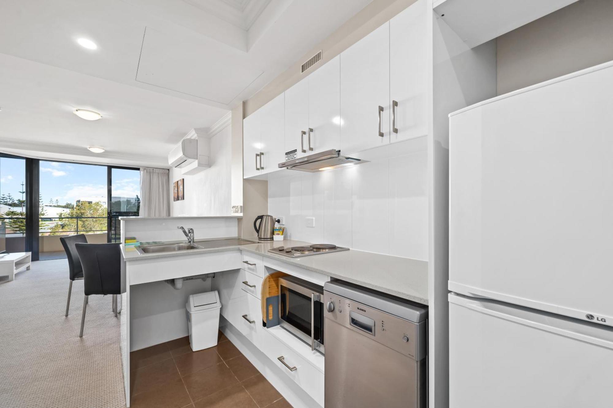 Dolphin Quay Apartments Mandurah Eksteriør billede